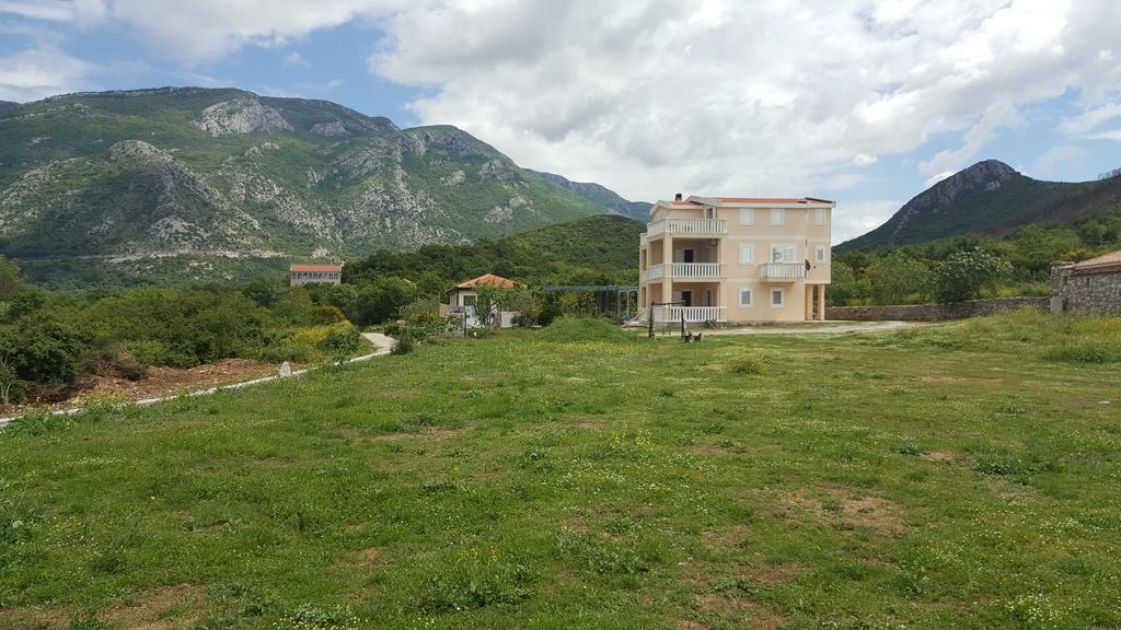 Buljarica Bay Apartments Petrovac Ngoại thất bức ảnh