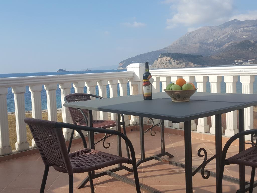 Buljarica Bay Apartments Petrovac Ngoại thất bức ảnh
