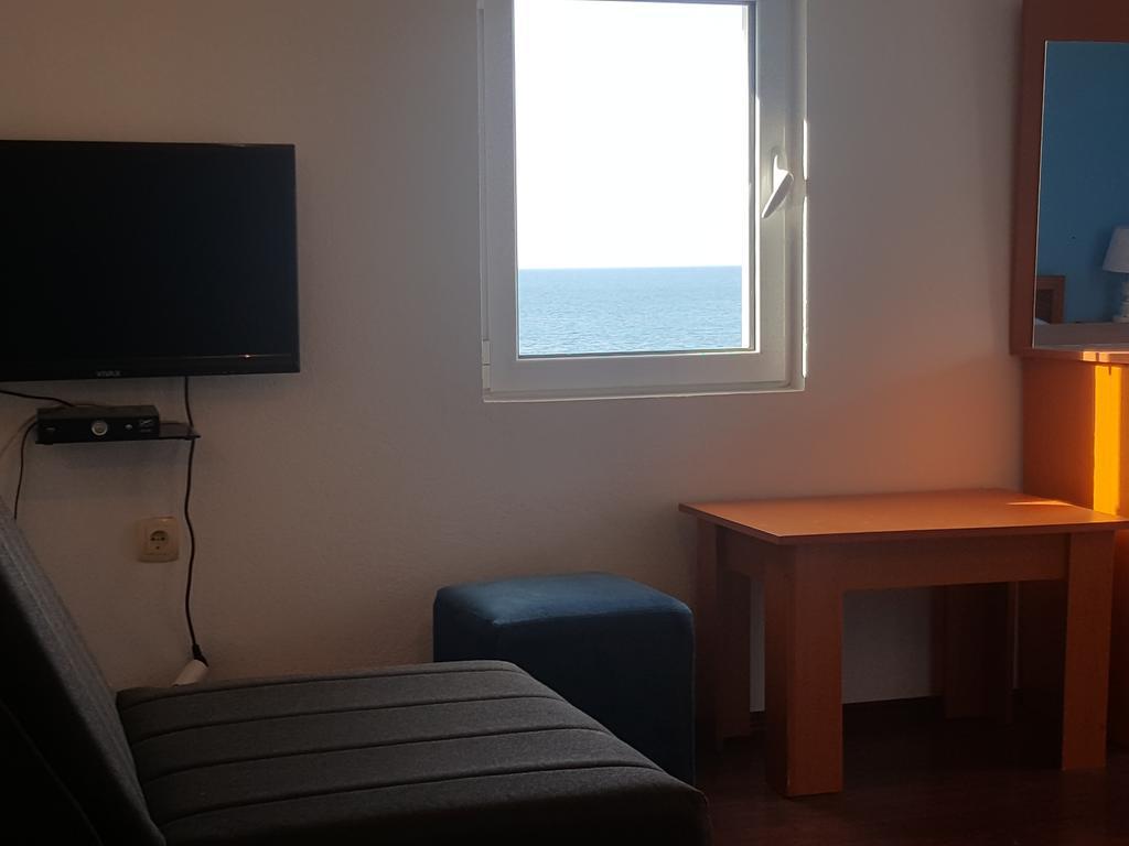 Buljarica Bay Apartments Petrovac Ngoại thất bức ảnh