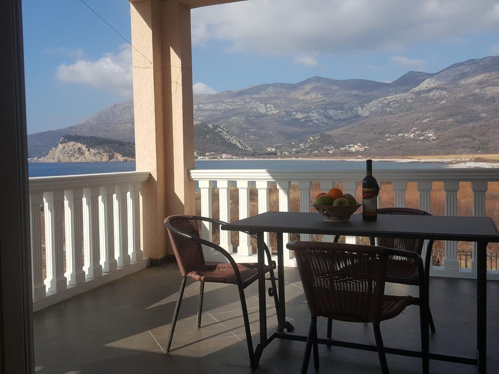 Buljarica Bay Apartments Petrovac Ngoại thất bức ảnh
