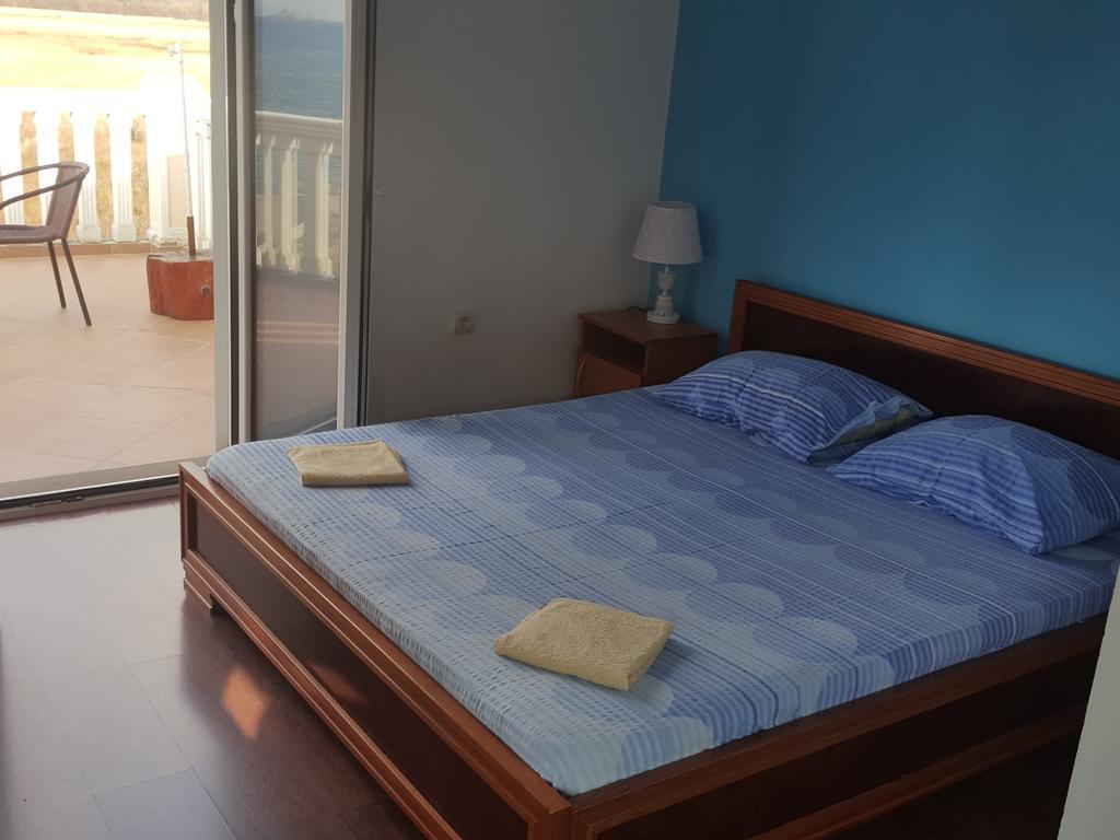 Buljarica Bay Apartments Petrovac Ngoại thất bức ảnh